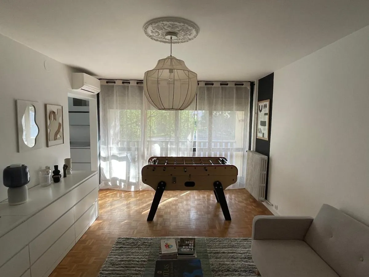 Appartement Calme, Climatisation, Parking Annecy